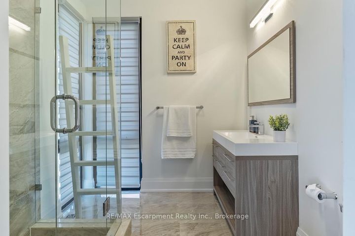 Photo 28 at 1526 Bridge Road, WO West, Oakville