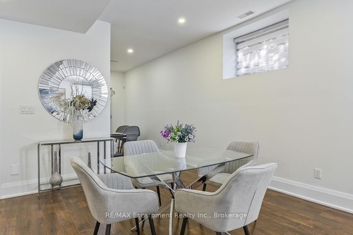 Photo 31 at 1526 Bridge Road, WO West, Oakville