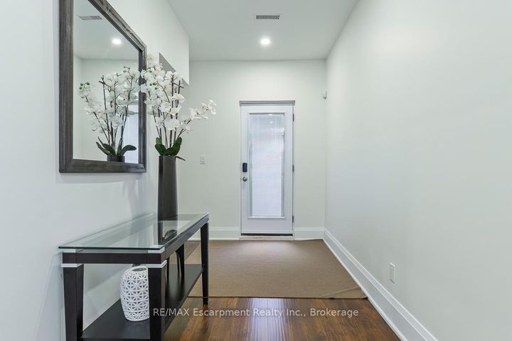 Photo 37 at 1526 Bridge Road, WO West, Oakville