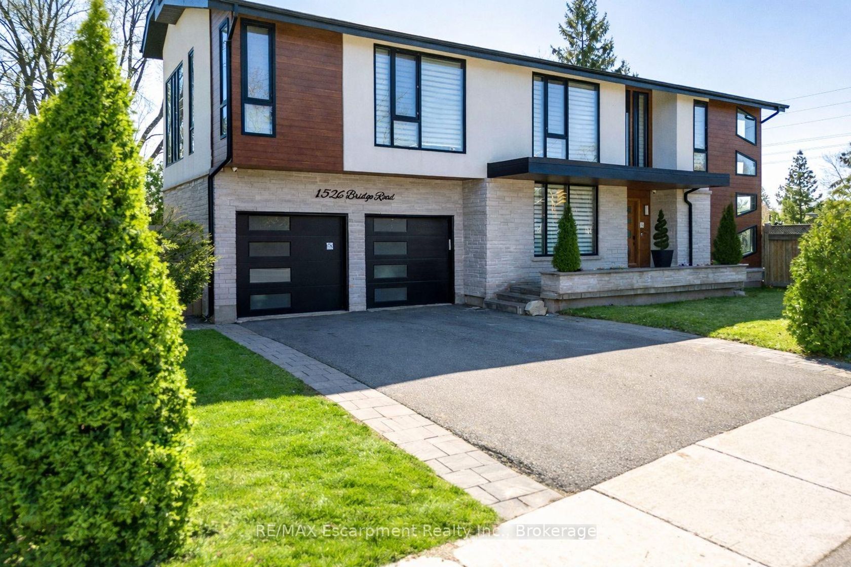 1526 Bridge Road, WO West, Oakville 