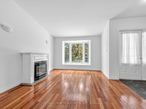 Photo 5 at 284 Guildwood Parkway, Guildwood, Toronto