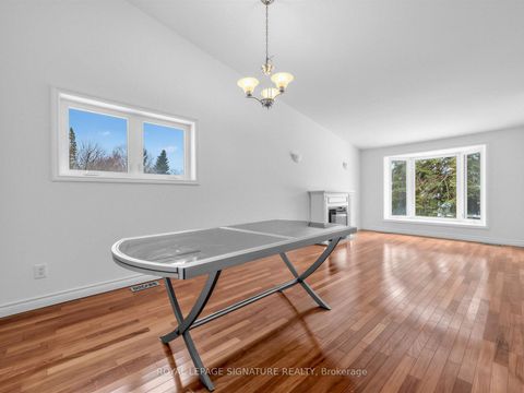 Photo 10 at 284 Guildwood Parkway, Guildwood, Toronto