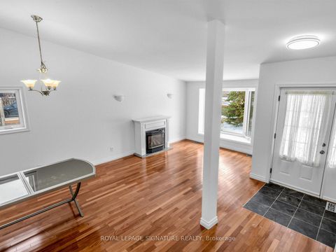 Photo 12 at 284 Guildwood Parkway, Guildwood, Toronto