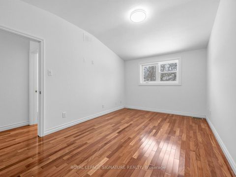 Photo 15 at 284 Guildwood Parkway, Guildwood, Toronto