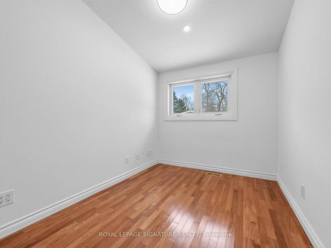 Photo 17 at 284 Guildwood Parkway, Guildwood, Toronto