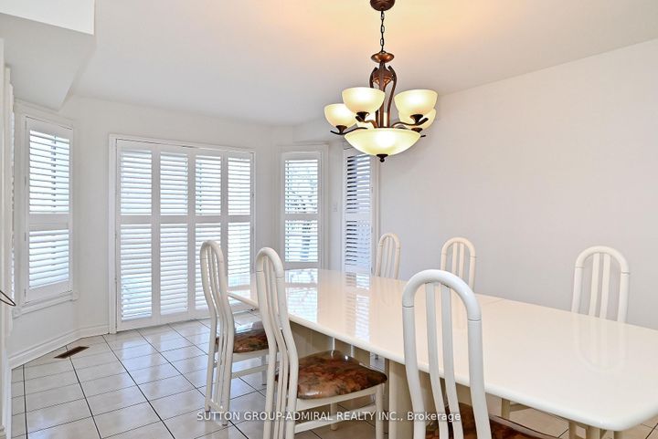 Photo 20 at 45 Royal Garden Boulevard, East Woodbridge, Vaughan