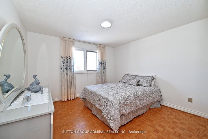 Photo 40 at 45 Royal Garden Boulevard, East Woodbridge, Vaughan