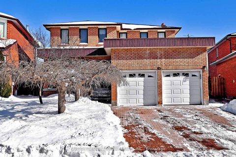 Photo 0 at 45 Royal Garden Boulevard, East Woodbridge, Vaughan