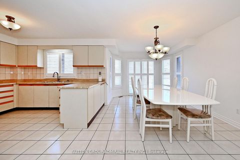 Photo 17 at 45 Royal Garden Boulevard, East Woodbridge, Vaughan