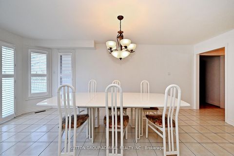 Photo 22 at 45 Royal Garden Boulevard, East Woodbridge, Vaughan