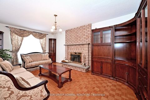 Photo 24 at 45 Royal Garden Boulevard, East Woodbridge, Vaughan