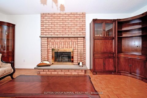 Photo 28 at 45 Royal Garden Boulevard, East Woodbridge, Vaughan