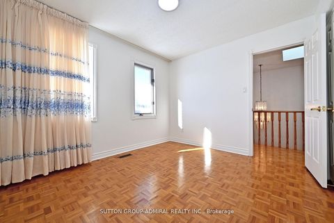 Photo 43 at 45 Royal Garden Boulevard, East Woodbridge, Vaughan