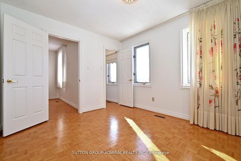 Photo 44 at 45 Royal Garden Boulevard, East Woodbridge, Vaughan