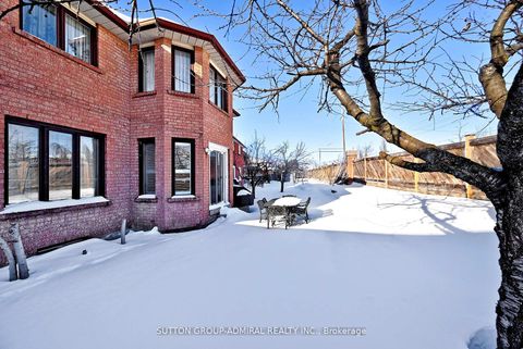 Photo 47 at 45 Royal Garden Boulevard, East Woodbridge, Vaughan