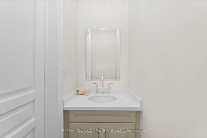 Photo 3 at 40 Crimson Forest Drive, Patterson, Vaughan