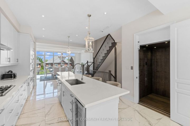 Photo 11 at 40 Crimson Forest Drive, Patterson, Vaughan