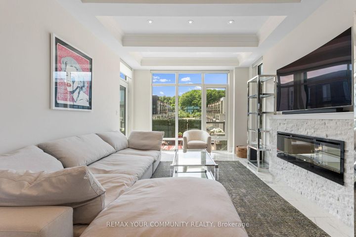 Photo 14 at 40 Crimson Forest Drive, Patterson, Vaughan