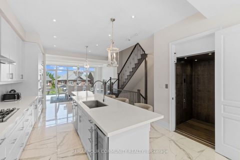 Photo 11 at 40 Crimson Forest Drive, Patterson, Vaughan