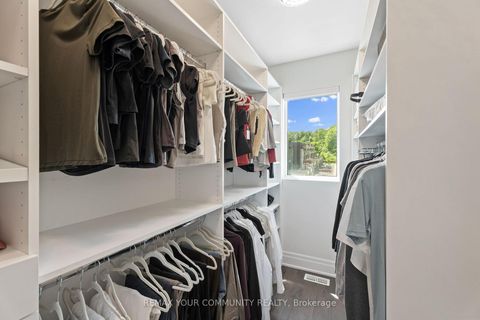 Photo 25 at 40 Crimson Forest Drive, Patterson, Vaughan