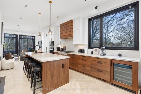 Photo 7 at 90 East Lynn Avenue, Woodbine Corridor, Toronto