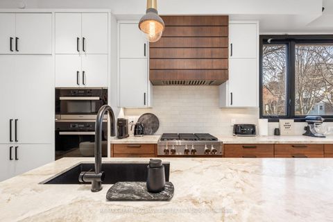 Photo 9 at 90 East Lynn Avenue, Woodbine Corridor, Toronto