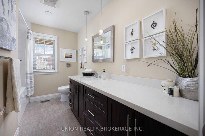 Photo 15 at 2 Hilo Road, Long Branch, Toronto