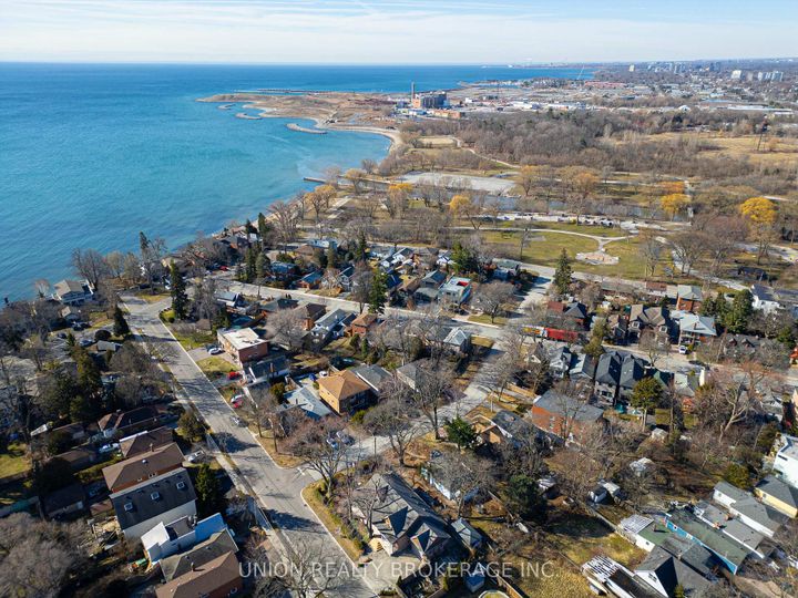 Photo 34 at 2 Hilo Road, Long Branch, Toronto