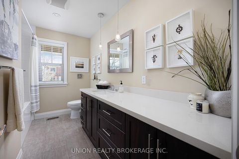 Photo 15 at 2 Hilo Road, Long Branch, Toronto