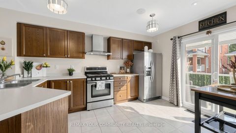 Photo 9 at 71 Odoardo Disanto Circle, CFB, Toronto