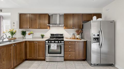 Photo 10 at 71 Odoardo Disanto Circle, CFB, Toronto