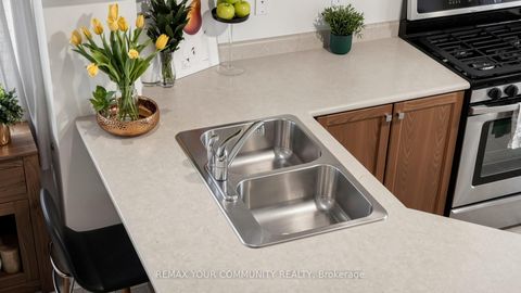 Photo 14 at 71 Odoardo Disanto Circle, CFB, Toronto