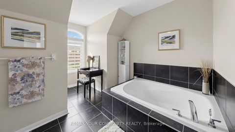 Photo 33 at 71 Odoardo Disanto Circle, CFB, Toronto