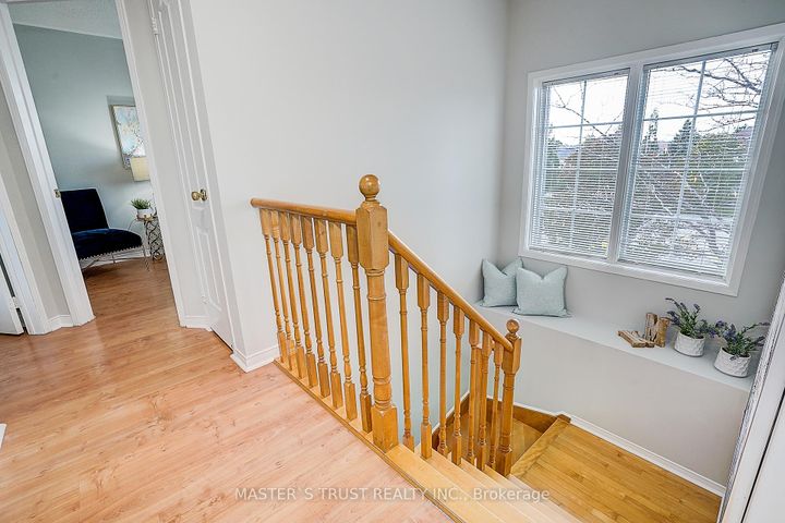 Photo 24 at 48 - 5535 Glen Erin Drive, Central Erin Mills, Mississauga