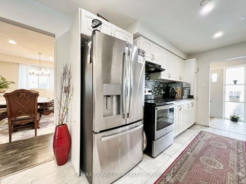 Photo 9 at 24 Lalton Place, Guildwood, Toronto