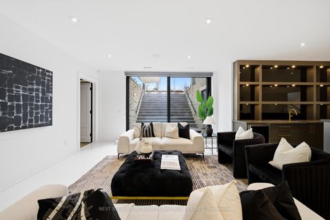 Photo 34 at 36 Waymar Heights Boulevard, Islington Woods, Vaughan