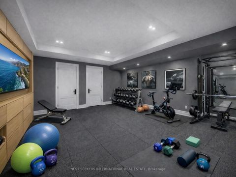 Photo 41 at 36 Waymar Heights Boulevard, Islington Woods, Vaughan