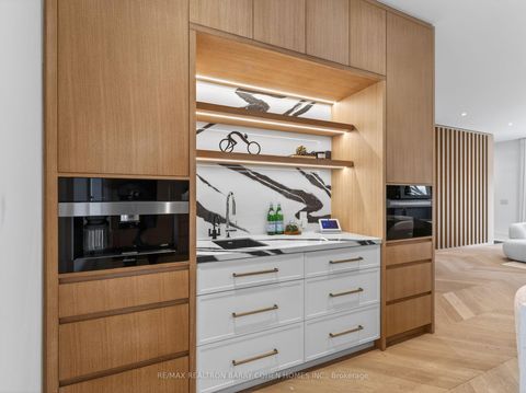 Photo 16 at 62 Maple Avenue, Moore Park, Toronto