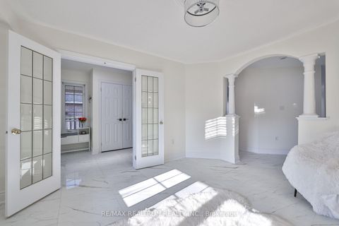 Photo 8 at 25 Highcastle Avenue, Keswick North, Georgina