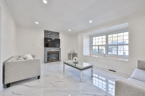 Photo 11 at 25 Highcastle Avenue, Keswick North, Georgina