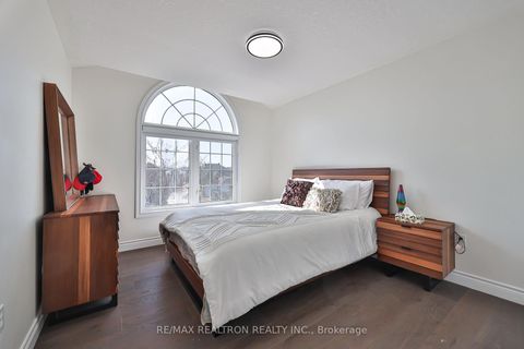 Photo 37 at 25 Highcastle Avenue, Keswick North, Georgina