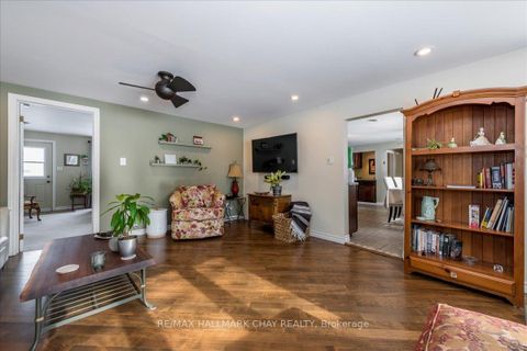 Photo 10 at 3302 Innisfil Beach Road, Rural Innisfil, Innisfil