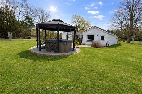 Photo 17 at 3302 Innisfil Beach Road, Rural Innisfil, Innisfil