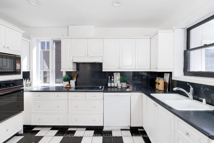 Photo 15 at 264 Oriole Parkway, Eglinton, Toronto