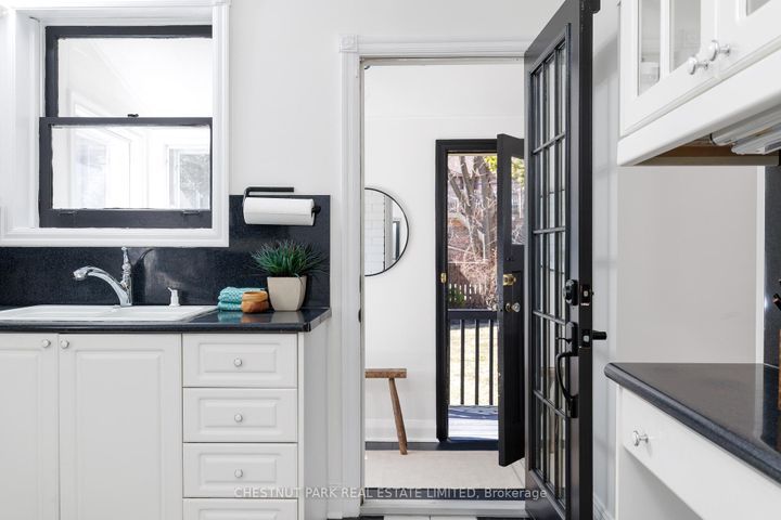 Photo 17 at 264 Oriole Parkway, Eglinton, Toronto