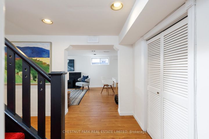 Photo 37 at 264 Oriole Parkway, Eglinton, Toronto