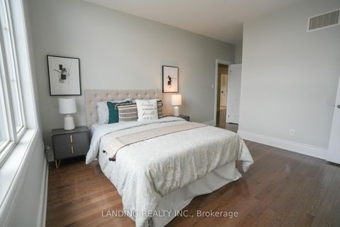 Photo 18 at 118 Burns Boulevard, King City, King