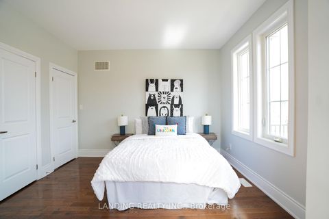 Photo 20 at 118 Burns Boulevard, King City, King