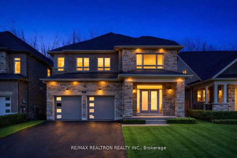 Photo 1 at 27 Franklin Trail, Rural Barrie Southwest, Barrie