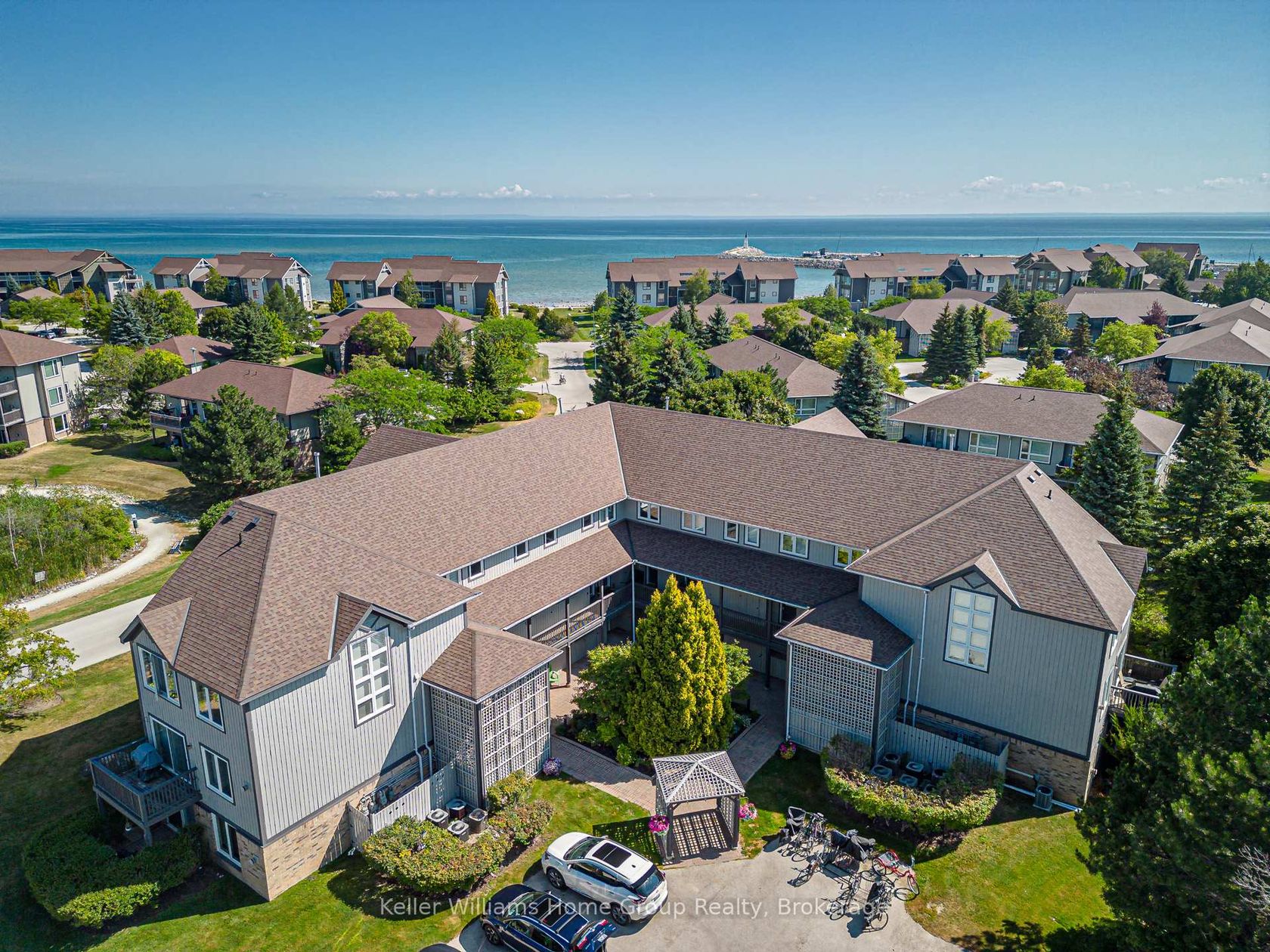 12 - 711 Johnston Park Avenue, Collingwood by Loree Meneguzzi Real Estate 12 - 711 Johnston Park Avenue, Collingwood